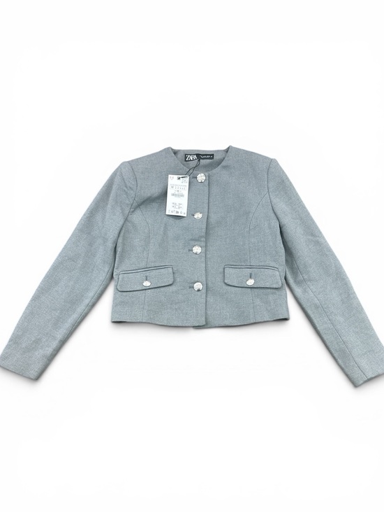 Zara Jackets & Blazers - Zara Light Gray Cropped Round-Neck Button Blazer